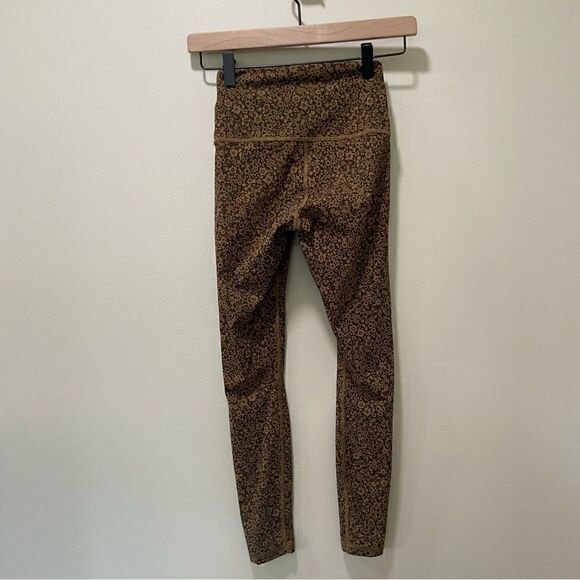 Everlane The Perform Legging Black Breen Floral sz XXS - Picture 8 of 10